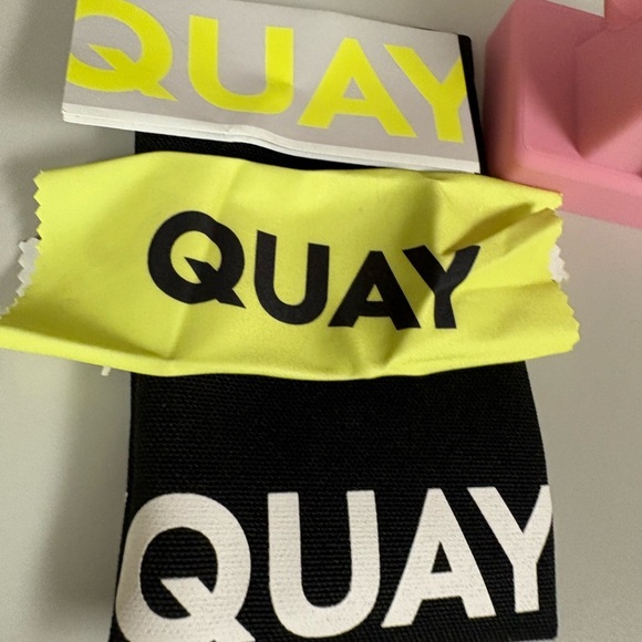 Quay Australia Hotel Lobby Oversized Square Sunglasses in Doe Brown - Picture 7 of 11